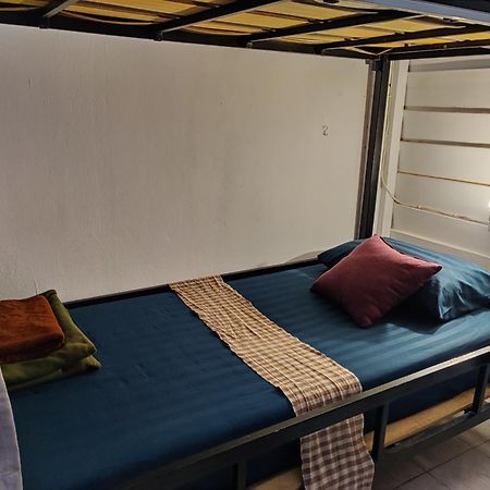 Via Hostel Pakxé Exteriör bild