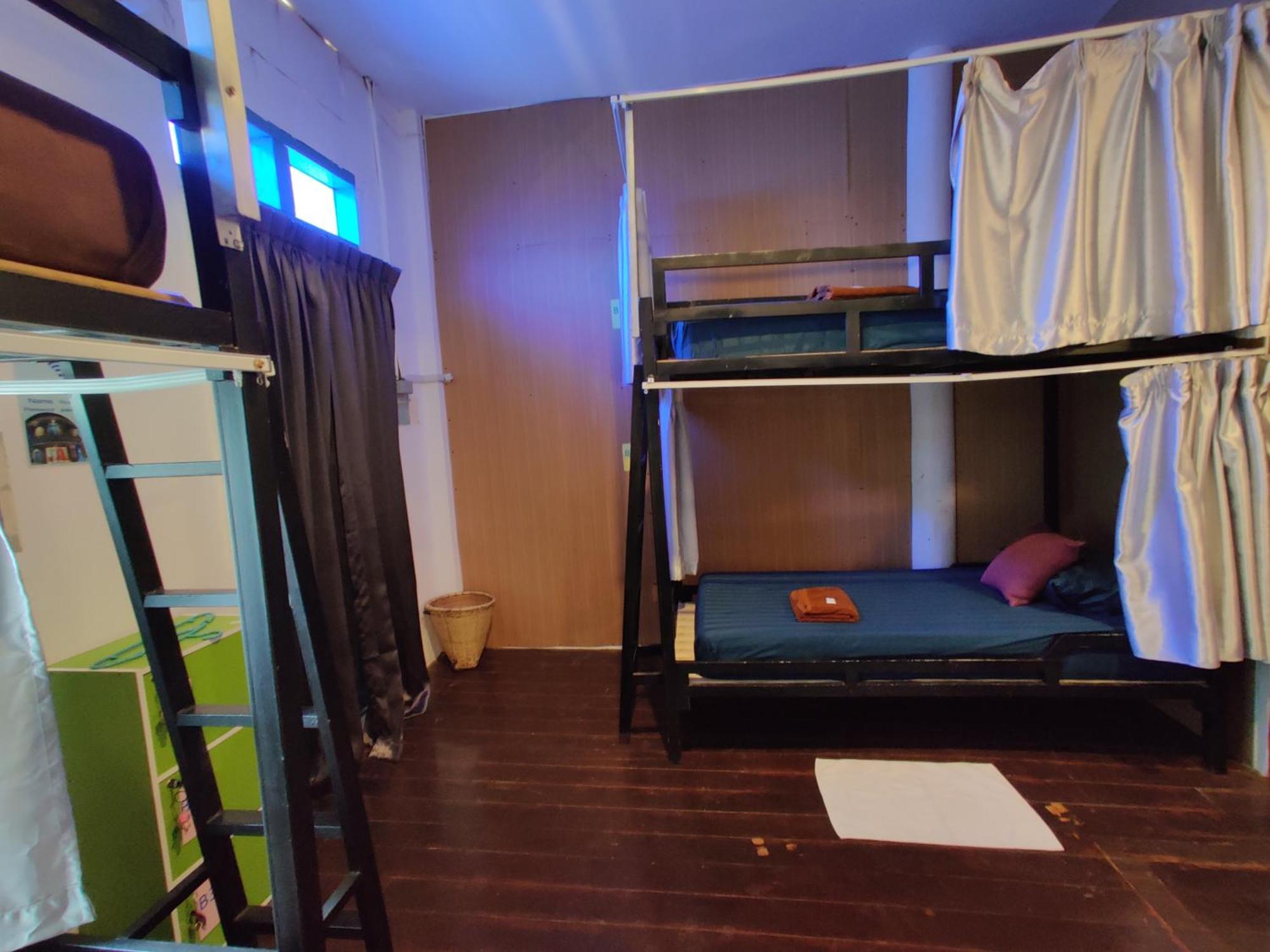Via Hostel Pakxé Exteriör bild